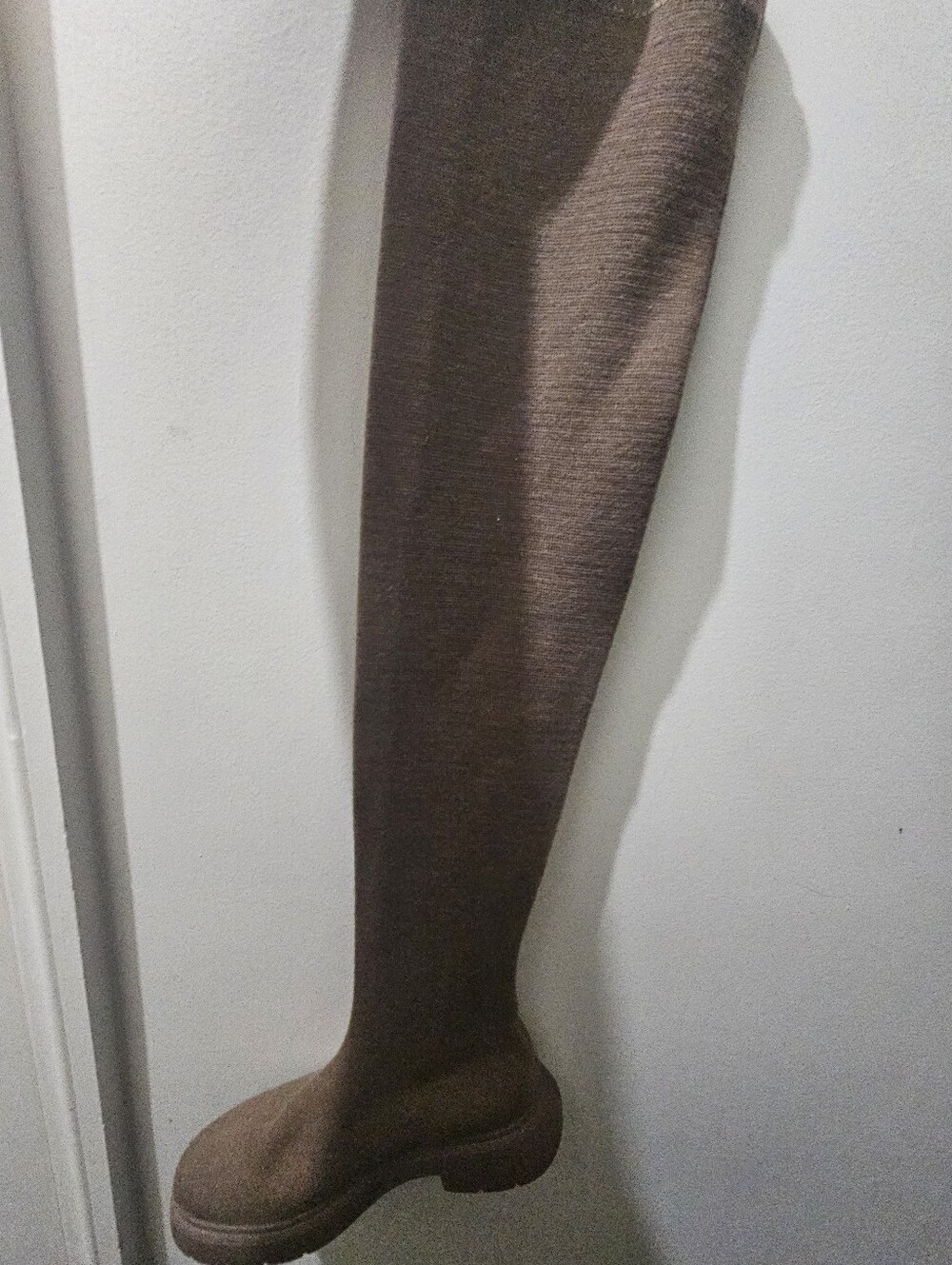 Over-the-Knee Knit Boots - Brown - Picture 3 of 4